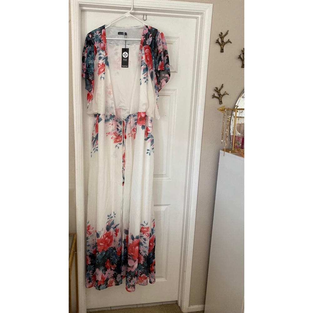 Boohoo Plus Maxi Dress